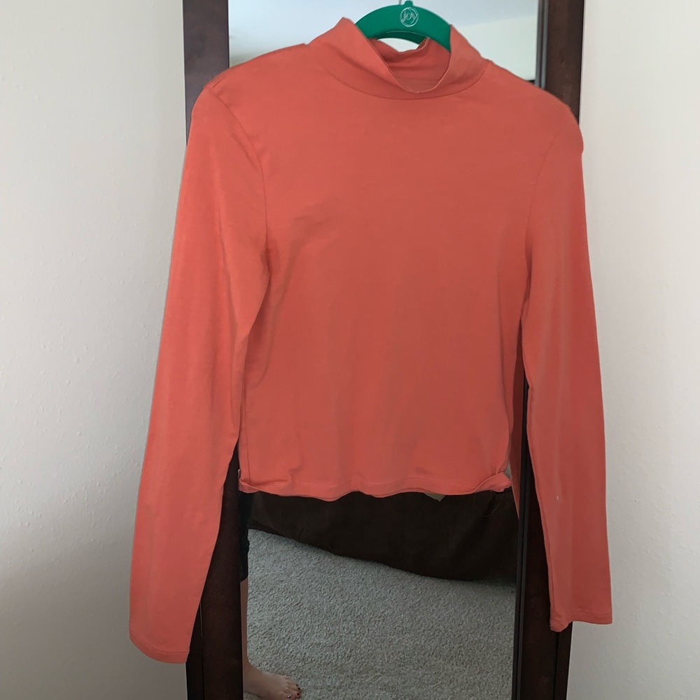Peach cropped turtleneck
